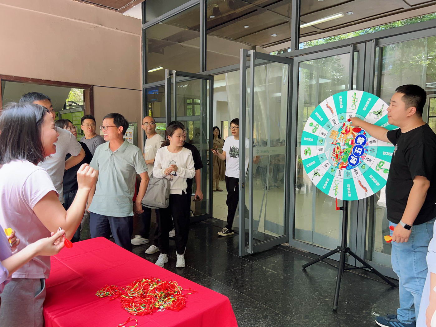 ������ڴ���ս�������ϵ��嶾����ս��������������̫ȼ�ˣ�